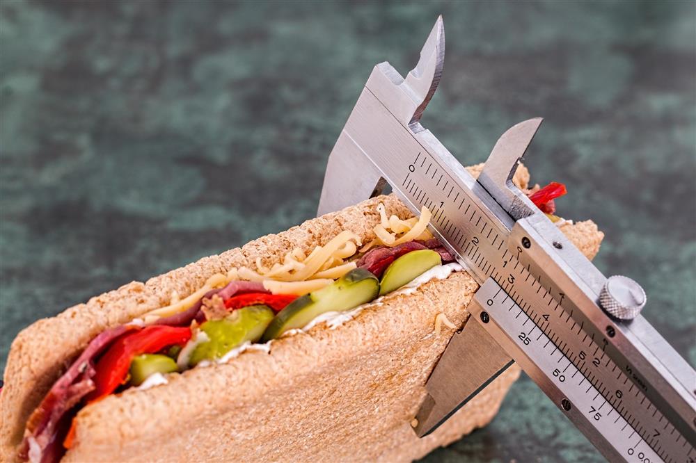 Balanced food for a football player
